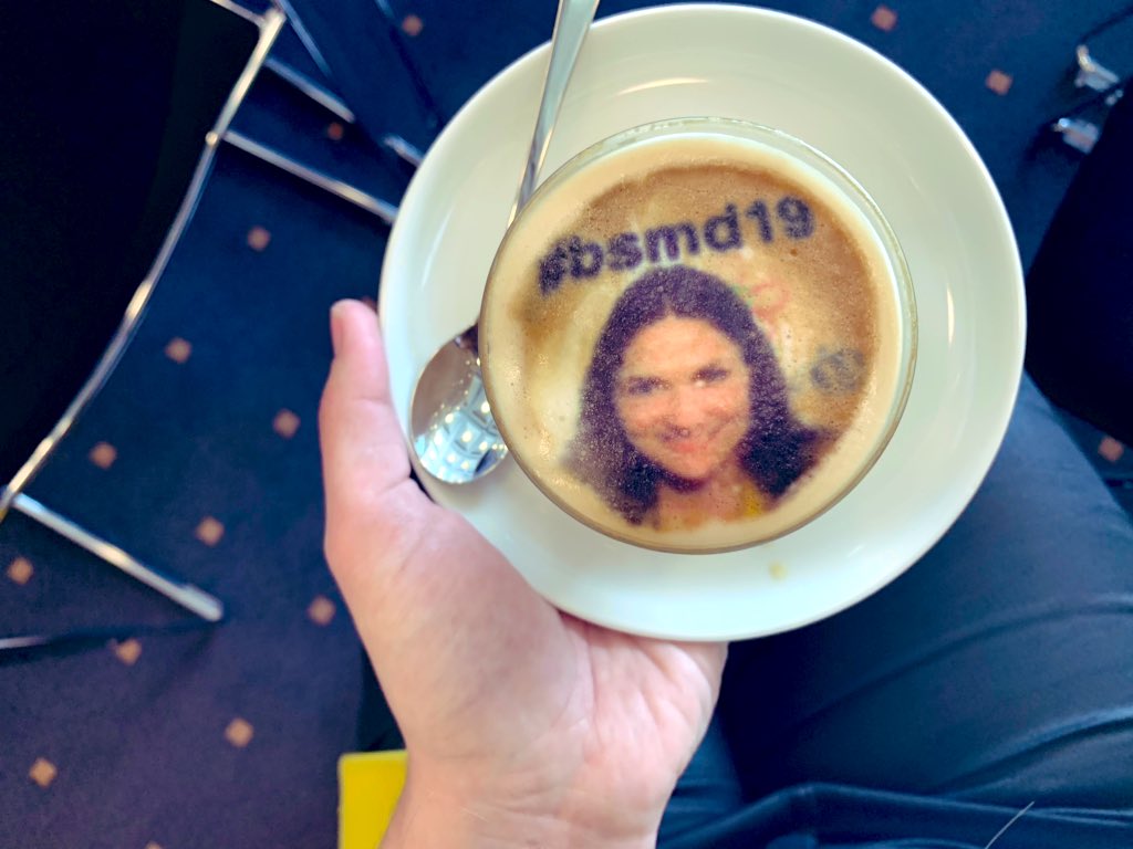 isabell_oh's tweet photo. When the online gang meets offline. Thanks for another fun and insightful social media day, @bertelsmann_com 💥 #bsmd19 #socialmedia @Bertelsmann_DE #LifeAtRTL https://t.co/3L1s6bSeKj