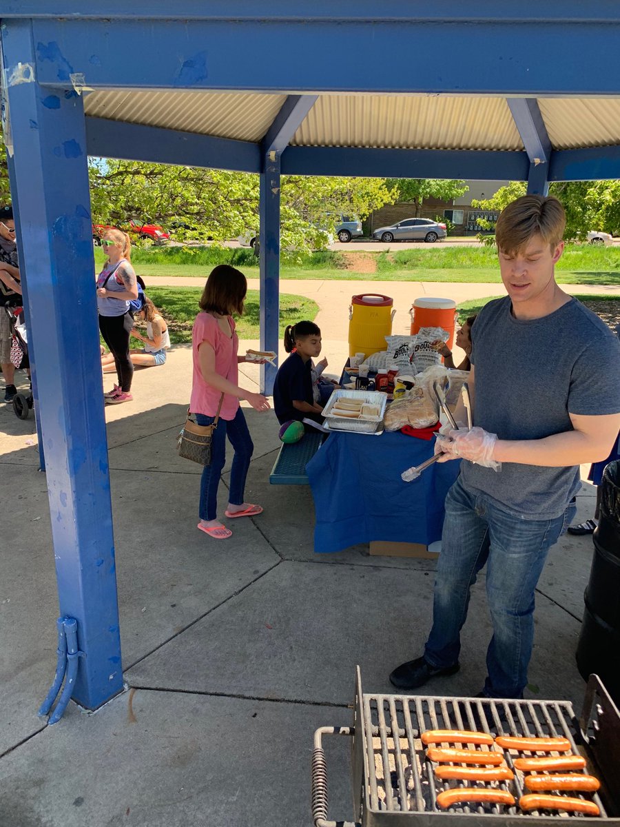 3rdWestgate's tweet photo. 3rd annual Grill ‘n Chill at Sister City Park! #TeamWestgate #LeadLoveLearn https://t.co/B2T8GqJ0vg