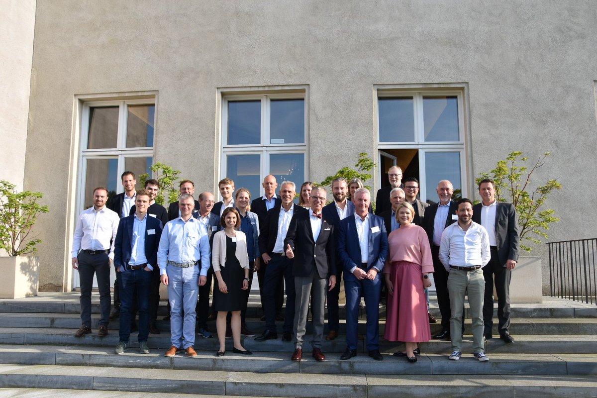 Swiss Startup Tour tweet media
