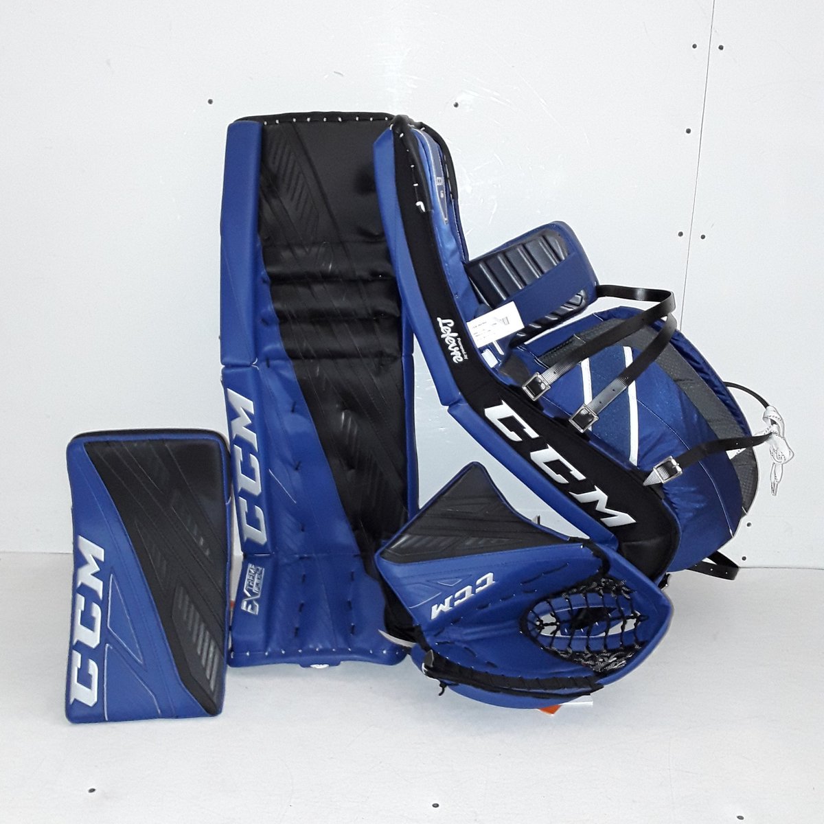 GoalTecRegina's tweet photo. 🔥➡🔥➡🔥

#EFlex4Friday
#CCM
#CCM hockey
#eflex4 
#speedinthecrease https://t.co/0KRhWcP0Yv