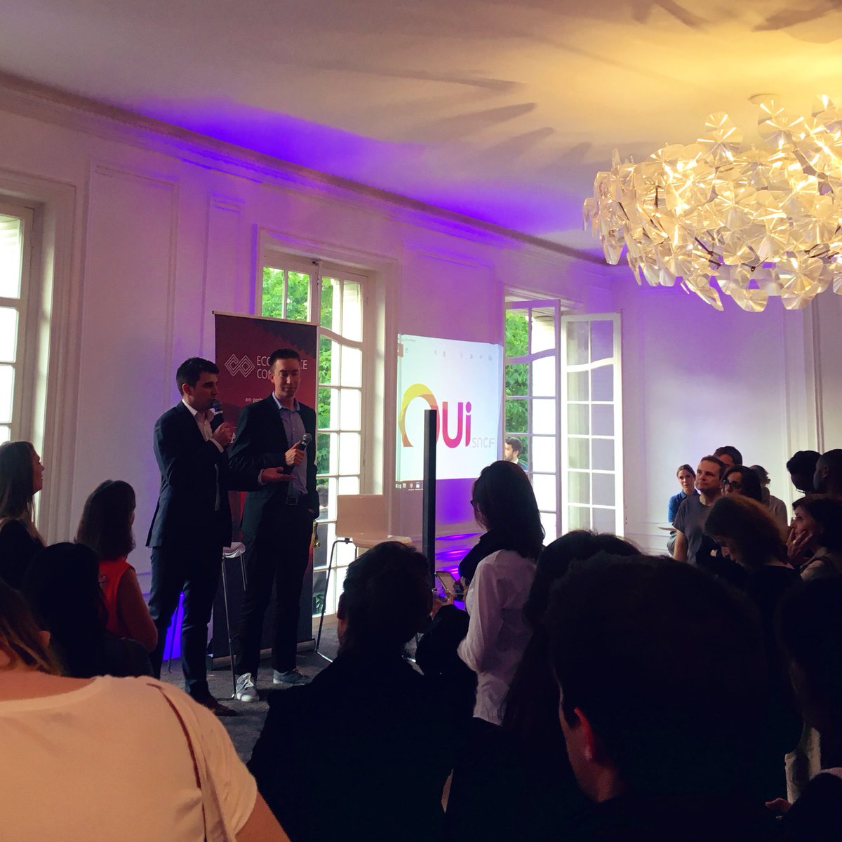 AdelineRajch's tweet photo. Merci pour cette belle édition #WAW20 en compagnie de @Beatrice1875, CMO de @ouisncf ! Un grand bravo @WebAfterWork, @EcomConnect & @LesSalonsHoche 👏 #WebAfterWork #Ecoco #Webmarketing #Digital #Ecommerce #Networking https://t.co/eQsRzLOcJV