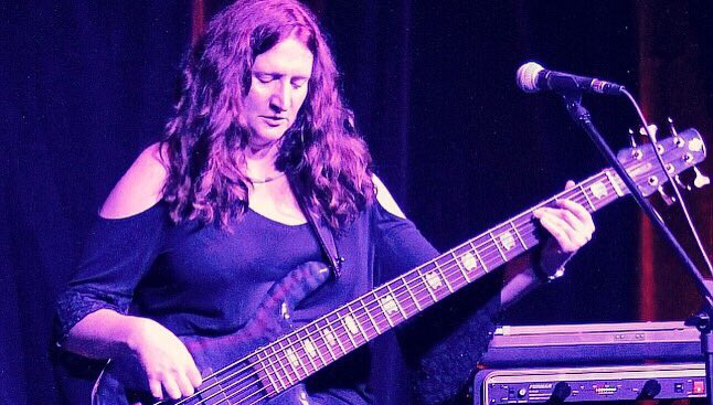 ladybassmusic's tweet photo. Many thanks to Helaine Burch for getting these great pics of the Ginger Bass Mafia at Orion Studios last weekend in Baltimore! #spector #spectorbasses #ghs #ghsstrings #warwick #gizmotron #warwickamplification #orionstudios https://t.co/8RbqRqfZDD
