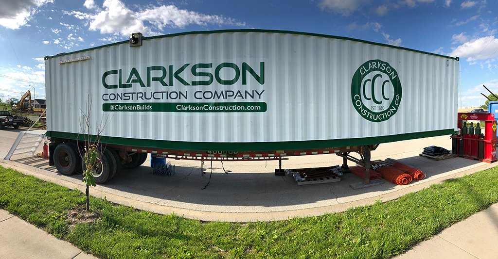 Image360KC's tweet image. Trailer decals for Clarkson Construction Company in Kansas City, Missouri

(816) 960-4546
info@image360kcm.com

#customgraphics #trailer #trailergraphics #construction #site #jobsite