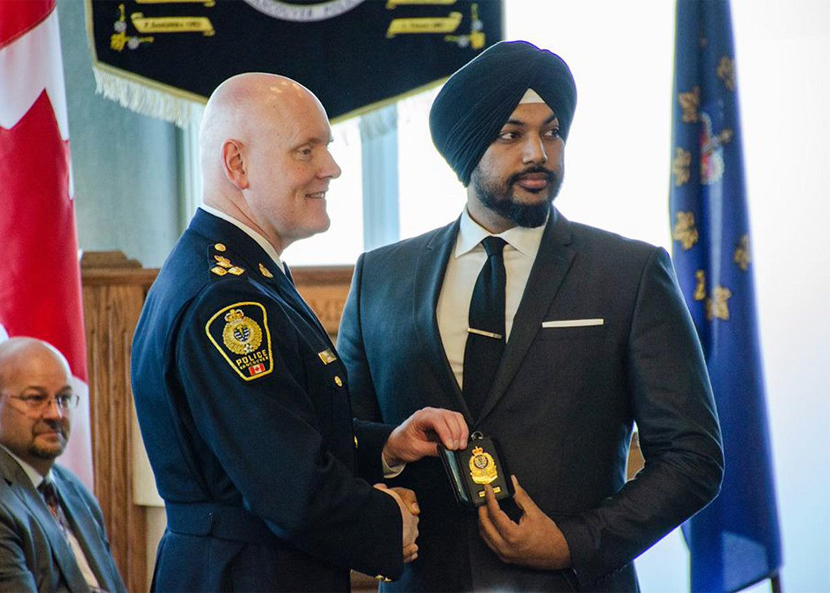 PaladinSecurity's tweet photo. Are you considering a career in policing? Learn more on how a career at Paladin can boost your resume for policing applications on our latest blog: https://t.co/lvVFJgFKsa #Hiring #PaladinJobs https://t.co/EpsUB10PCn