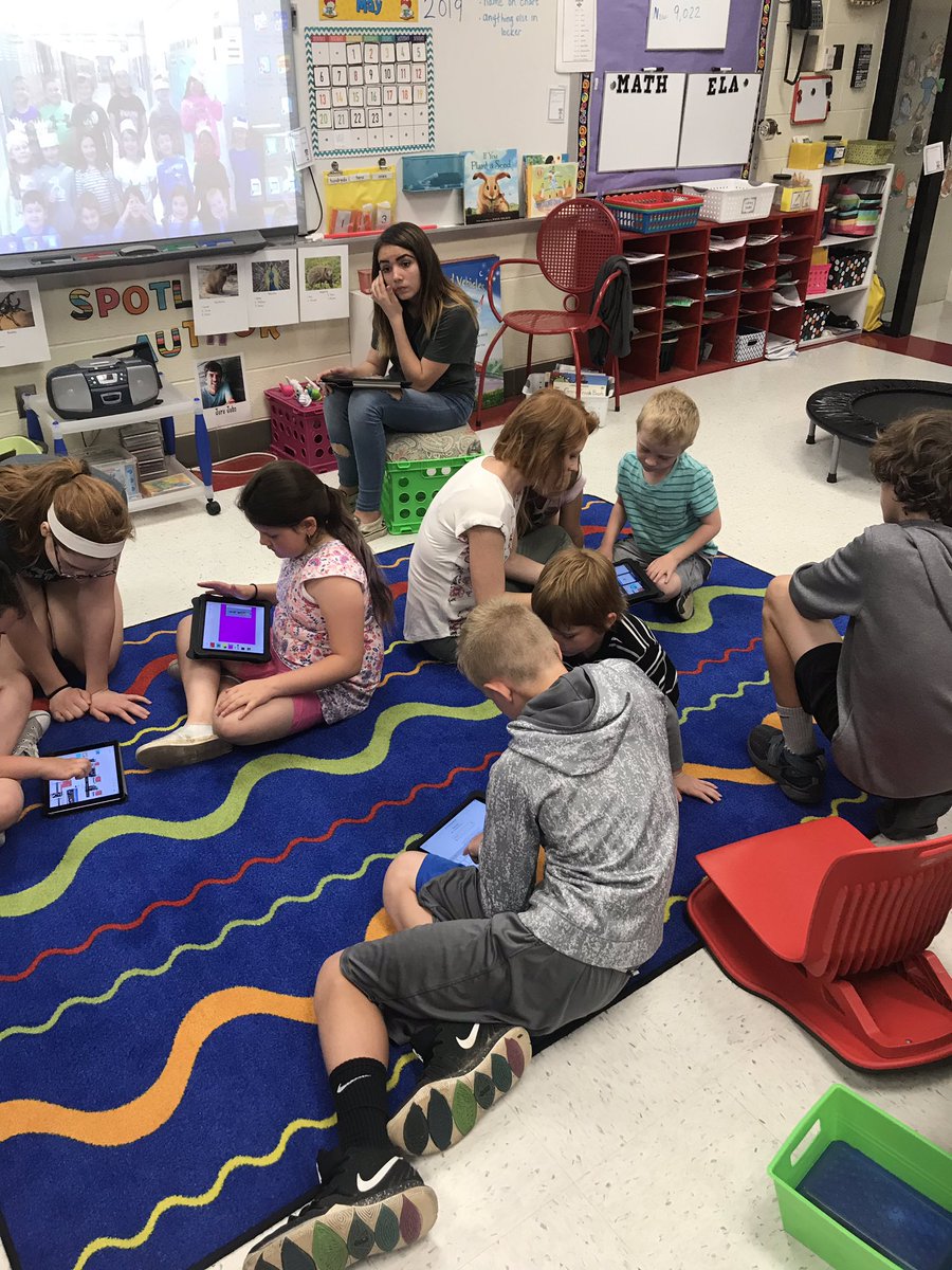 SuperJZip's tweet photo. All school read aloud this week! #readlap #redbud132 https://t.co/cIduRA94I2