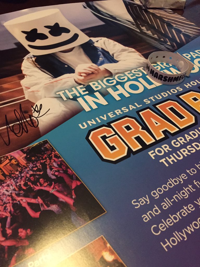 sammmy_cakes's tweet image. Got to meet @marshmellomusic !! Best Grad Night ever!! 🎓🙌🏼 #GradBash2K19