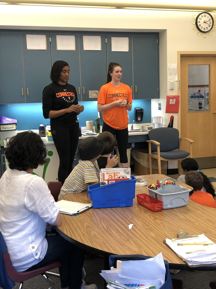 ConnecticutSun's tweet photo. #OrangeInvasion continues as @M_Tuck3 and @bridgecarleton Went to Regional Multicultural Magnet School in New London this afternoon to get everyone fired up for tomorrow night! https://t.co/8Nx0AqSvvT