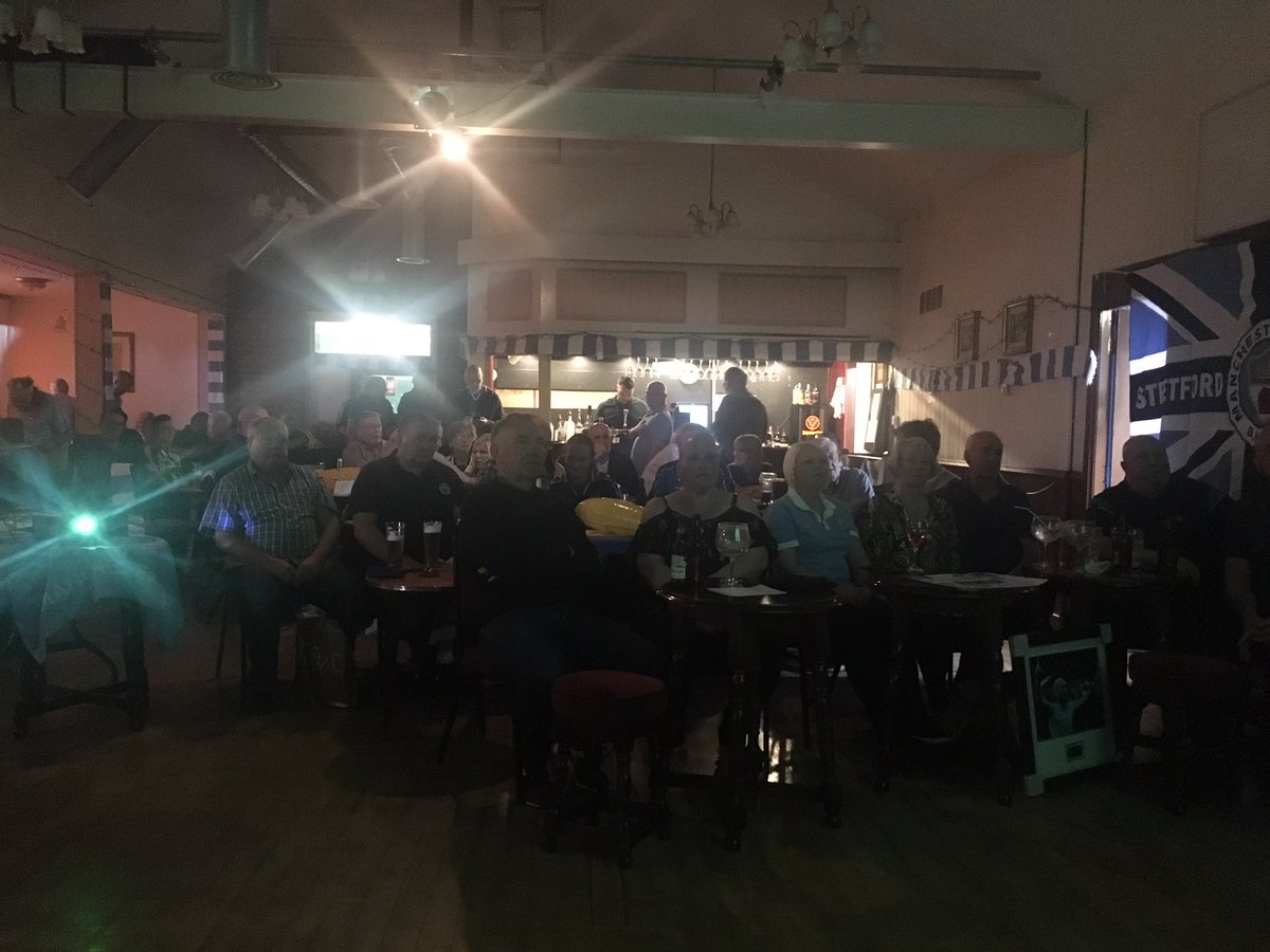 IanCheeseman's tweet photo. Remembering 1999 with @OfficialPDickov at Blues in Bandit Country #ManCity https://t.co/JzOP57ocLd