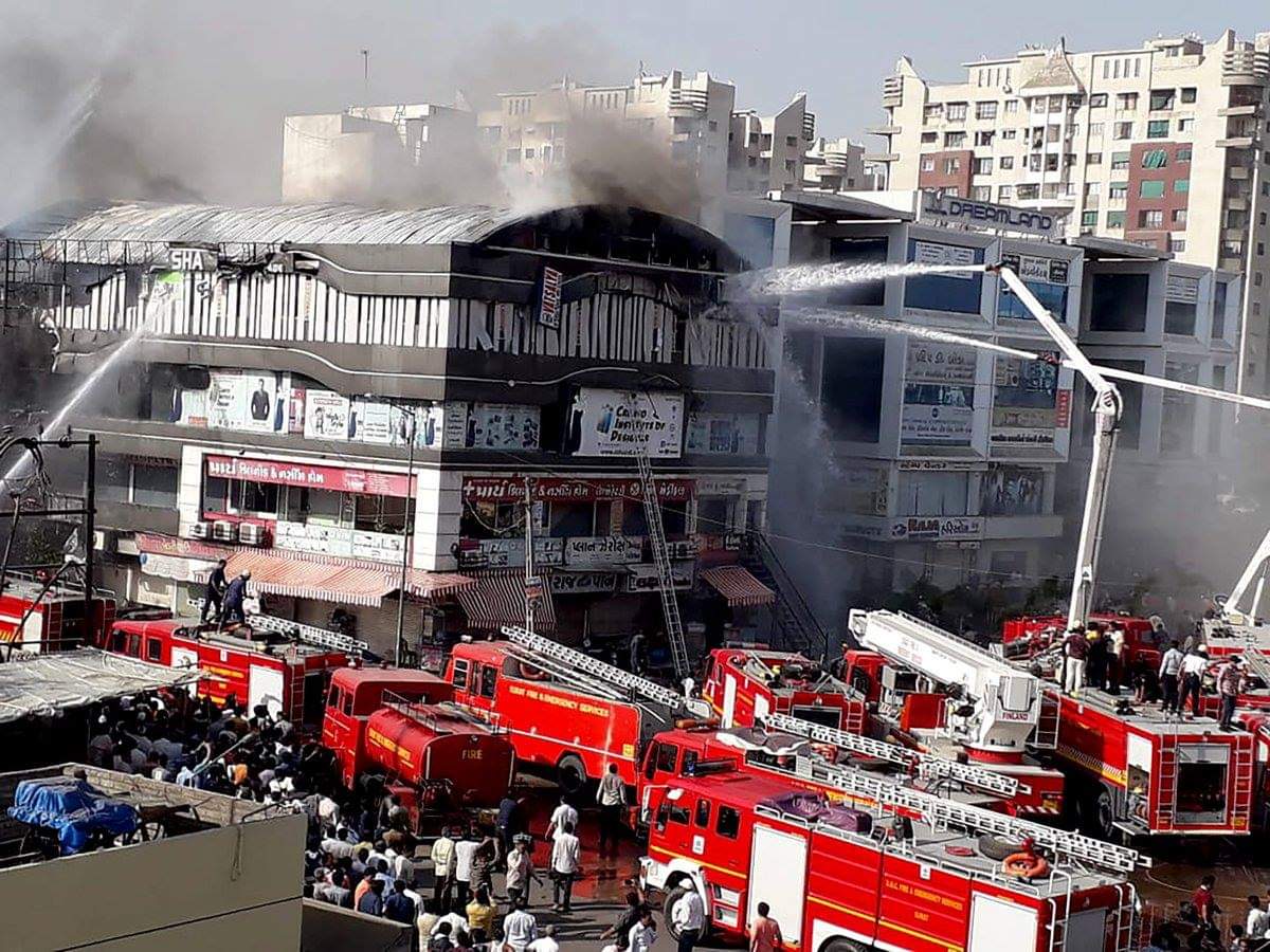 naveen_hmr's tweet image. Black day for #Surat 
RIP Students &amp;amp; teacher.
My prayers are with Families.
Deeply saddened by hearing more than 22 students dead in a coaching centre in surat. 
#SuratFire
#SuratTragedy