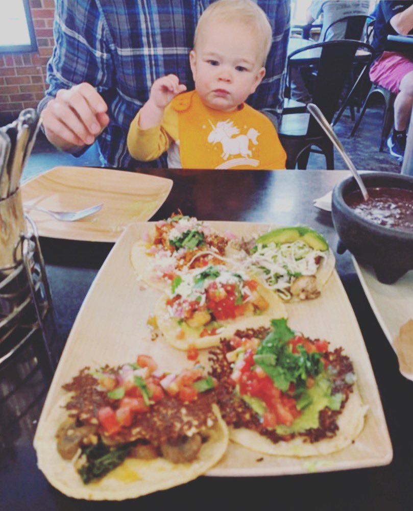 TACO 🌮 BABY 👶🏼 
•
📸: <a href="/jamiekingfit/">Jamie King</a>
•
#tacobaby