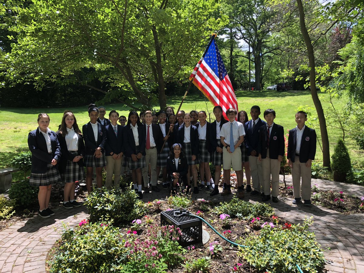 BCDS_History_56's tweet photo. 6th graders @BuckleyCDS paid tribute to the men and women who served this country by observing a moment of silence at the school’s Memorial Garden. It was a fitting reminder to be thankful to those who lost their lives for our freedom. #MemorialDay2019 https://t.co/iewP421q00