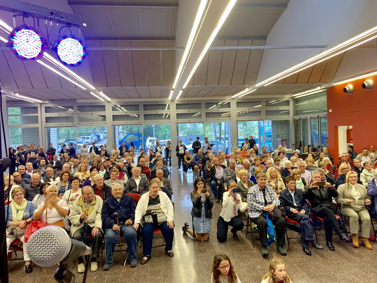 Gran acte final de campanya al nord de #Sabadell amb una gran festa de música i compromís. Tots som #100x100Sabadell