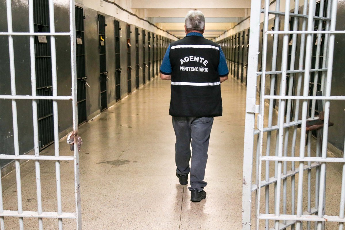 Governo do Estado vai abrir 6,3 mil novas vagas no sistema prisional - seguranca.pr.gov.br/modules/notici…