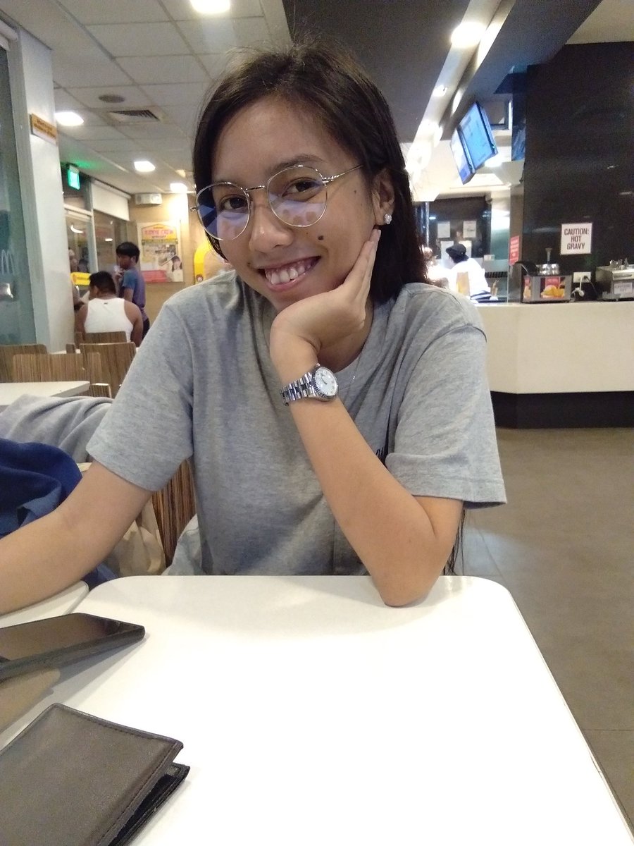 AlmondCatudio's tweet photo. Late night date❤ https://t.co/0qwv7gGRHj
