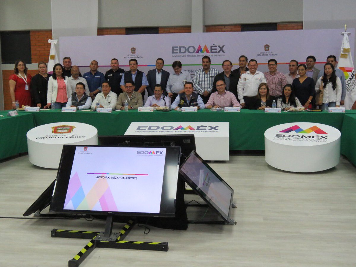 geramonro05's tweet photo. Al presidir la reunión del Gabinete X Nezahualcóyotl, revisamos las acciones que implementaremos para estar preparados ante la inminente época de lluvias y que los habitantes de este mpio resulten lo menos afectados, como lo ha instruido el Sr. Gobernador @alfredodelmazo https://t.co/AnKDVqq5nV
