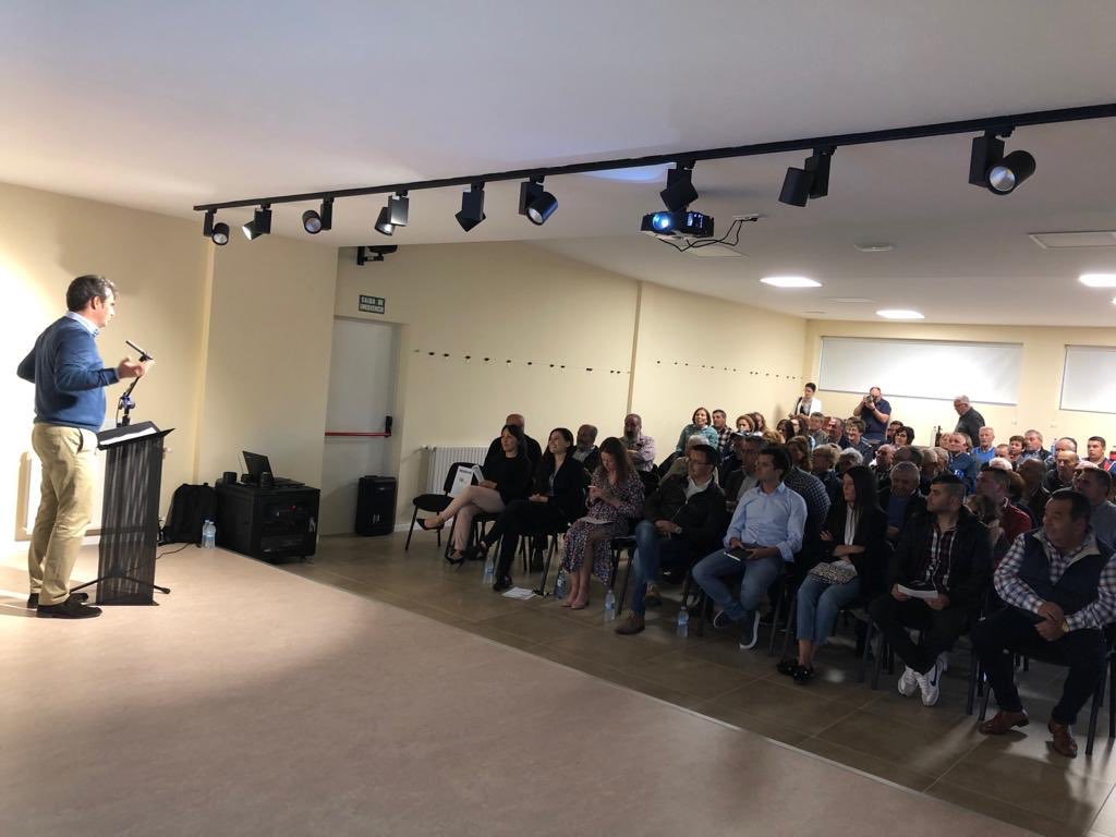 DiegoCalvoPouso's tweet photo. Catro anos de parálise en #Moeche que non vai solucionar outro goberno do #BNG por moito que vaian ás eleccións con ERC e Bildu. ¿Qué saberán eles dos problemas de #Moeche? O futuro pasa por #MaríaMéndezVilela ¡Seguimos! https://t.co/Aiuc6mm9x5