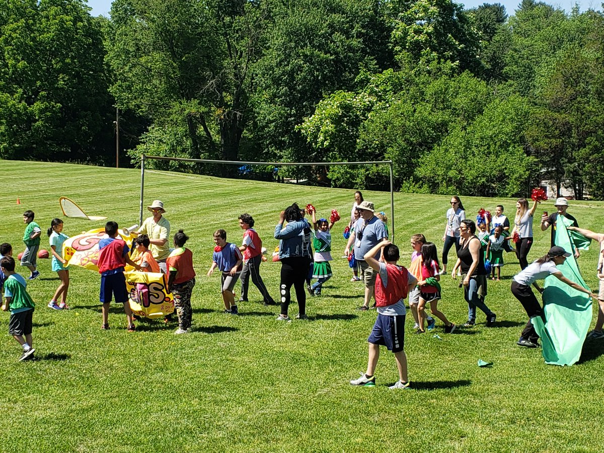 CSLCPrincipal's tweet image. 2019 Soccer Show!!! This year with Cheerleaders!!!