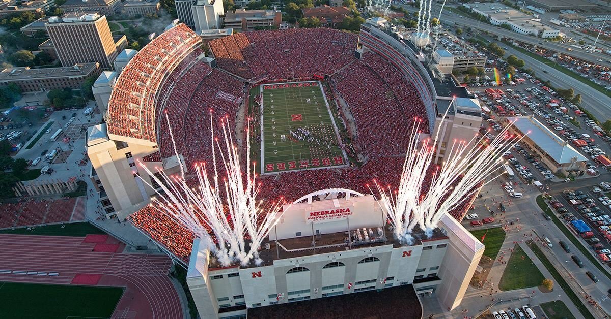For the second year in a row, Nebraska’s Memorial Stadium has won our tournament and has been voted the best Stadium in all of College Football. https://t.co/OM5ZlAL4AU