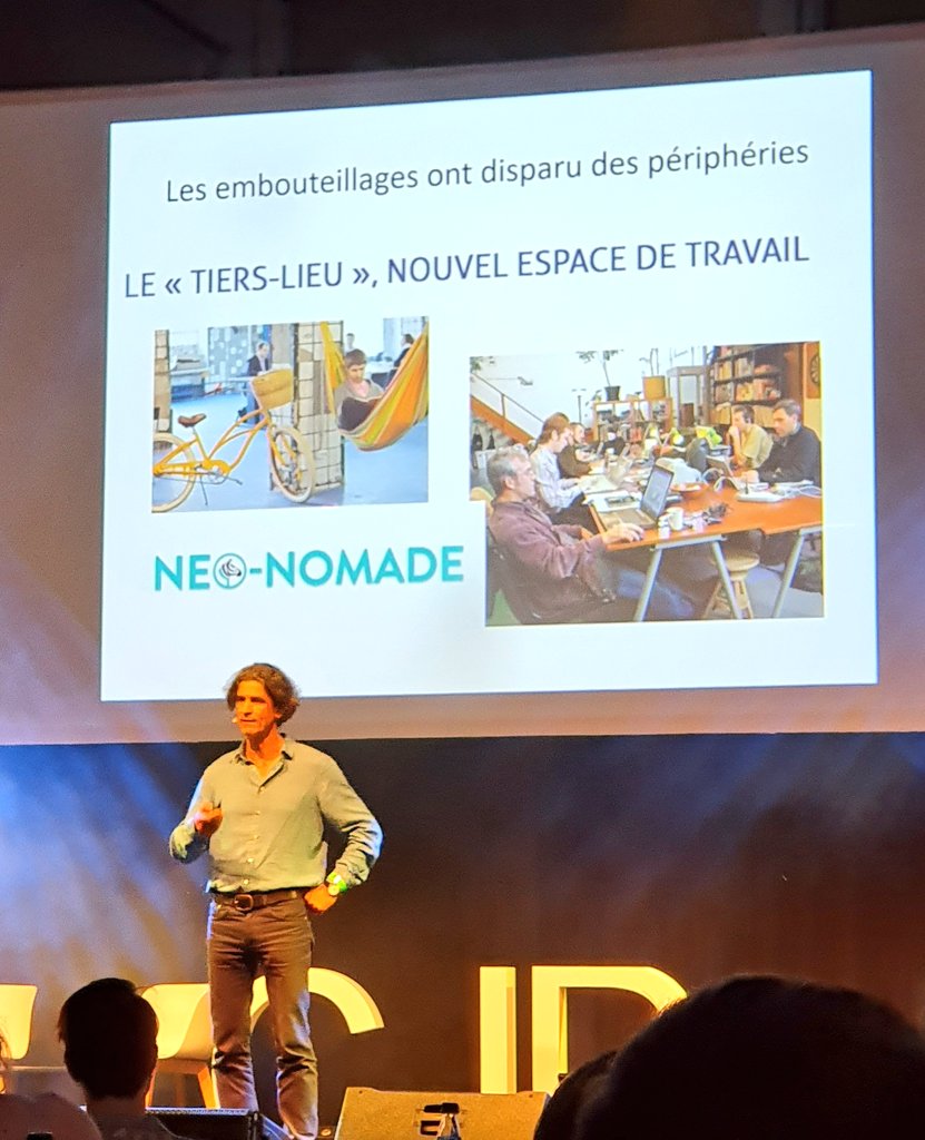 agathebinnert's tweet photo. Au congrès régional #CJD à Strasbourg, le prospectiviste @YannickRoudaut nous emmène en 2040 et nous fait imaginer la ville de demain : une ville végétale et comestible, sans voitures et avec des espaces de travail innovants : les tiers-lieux ! (Cc @KaleidosCOOPsxb) https://t.co/QtRBmhwMoa