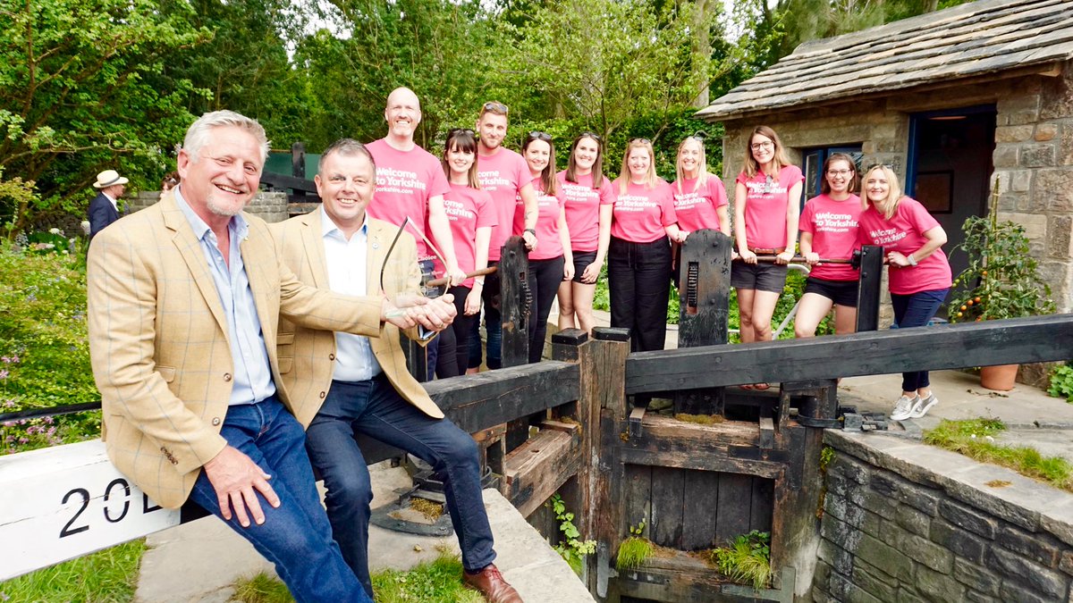 Welcome2Yorks's tweet photo. Wow, wow, wow!
 
Incredible news that our Welcome to Yorkshire garden has won The BBC / RHS People's Choice Award at #RHSChelsea.
 
Thank you to @LandformUK, @mark_landform, @CanalRiverTrust &amp; everyone else who contributed to bring this fabulous garden to life. #YorkshireRocks https://t.co/B26OCwa2EA