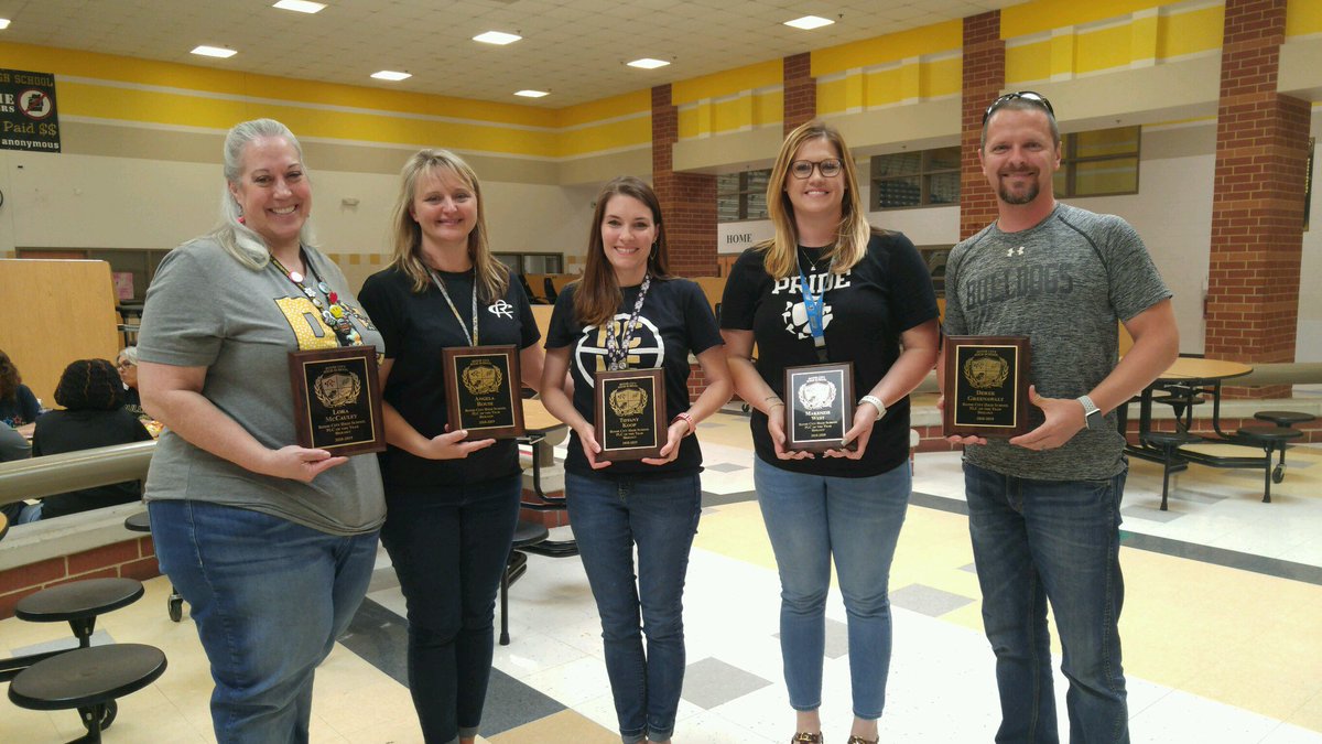 KoopTiffany's tweet photo. Wow! So honored to be part of the PLC of the Year at RCHS. I sure love these coworkers of mine! @rousescience #RCISDJoy #RCHSscience2019 https://t.co/QE9gWmlqte
