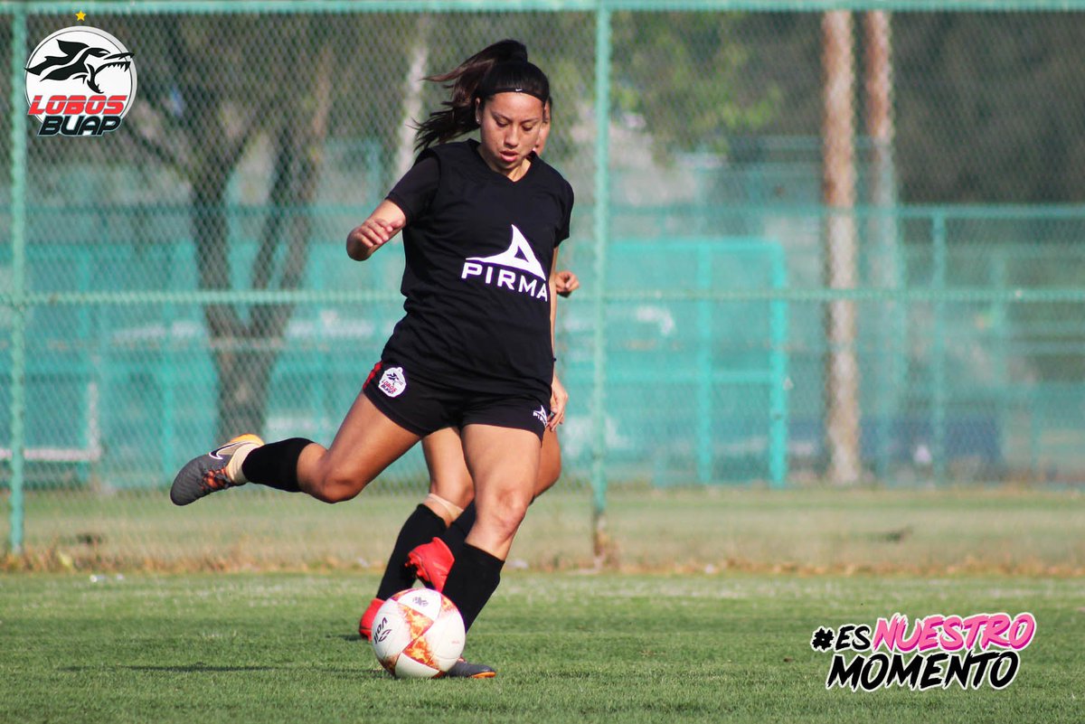 Hoy fue un día de arduo entrenamiento. 👊🐺

 La competencia aumenta y nuestras ganas de ser mejores también. 😎🔝

#EsNuestroMomento #EllasEnLaCancha