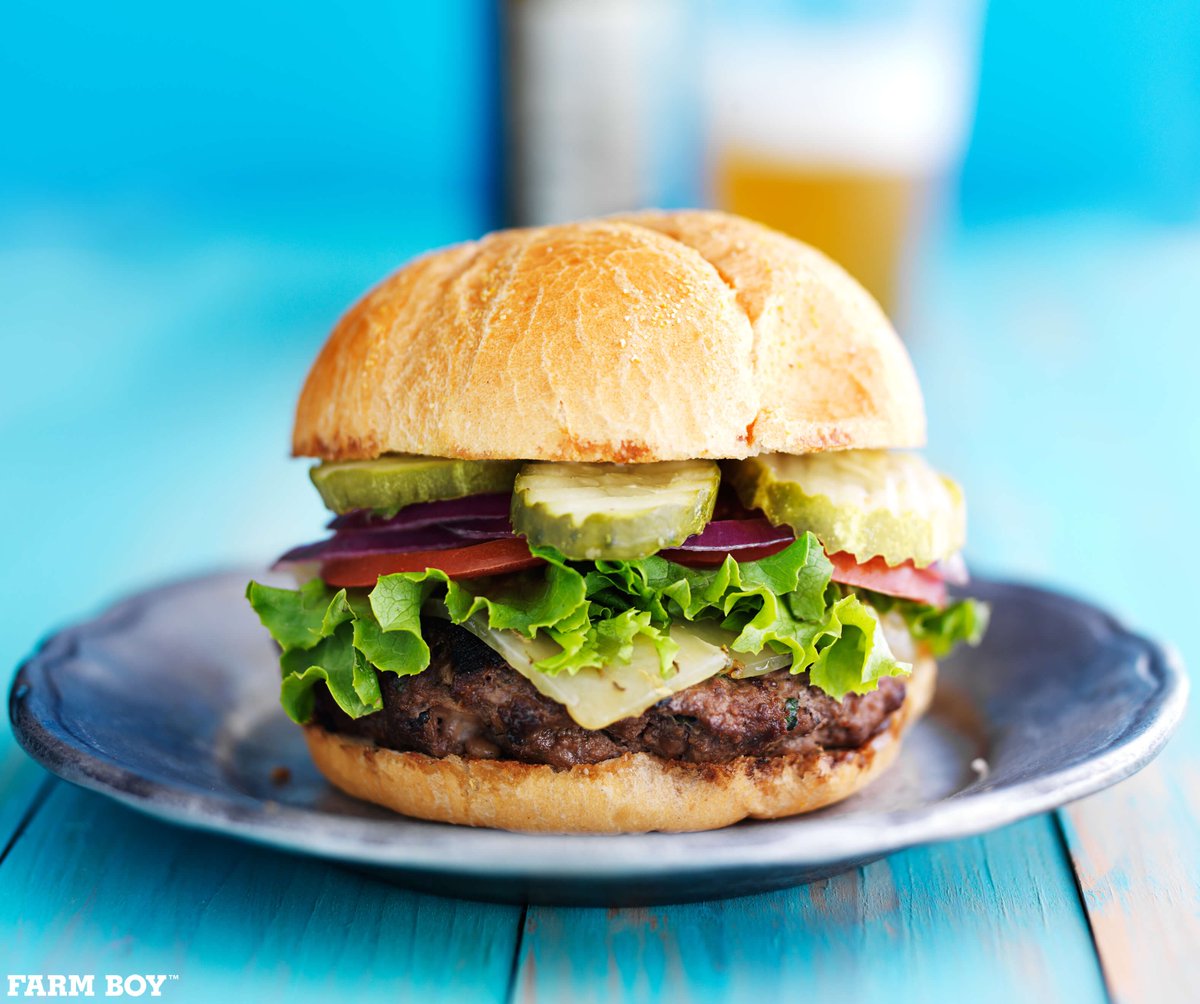 FarmBoy's tweet photo. Weekends are for #burgers.
Our extra lean ground sirloin is ground fresh daily in stores, so your burgers will always taste as fresh as possible. Save $3.00/lb this week! What toppings will you be putting on yours?
Enter our #OwnTheGrill contest: https://t.co/vwMvCGCDNy https://t.co/hdxlmQd5ao