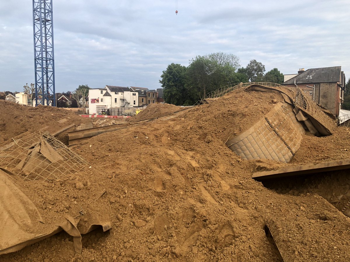 MPSKingston's tweet image. Roving reporter on scene at the detonation site. @MPSKingston social media team showing you the mess!