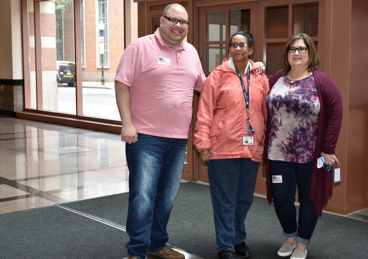 NJ_MVC's tweet photo. It was wall-to-wall denim yesterday at NJMVC, where staff turned out in droves to support the #GIGoFund, a nonprofit assisting eligible combat troops with housing, employment, education & more. We banded together raising $1K for this great cause while sporting #JeansForTroops. https://t.co/dsqGKG40mH