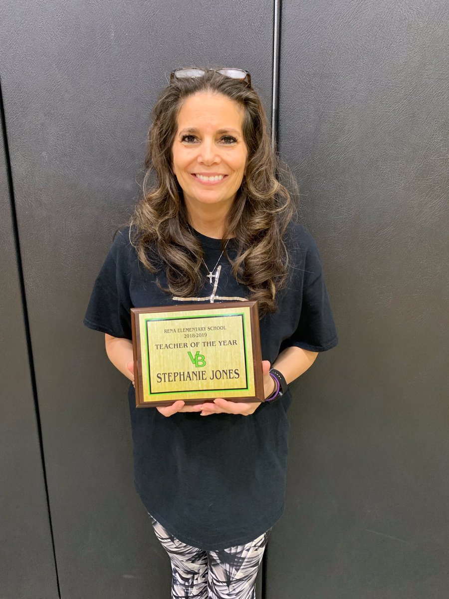 ButterfieldTMS's tweet photo. Pointer Pride Assembly! Congrats to Katelyn and Joseph Pointers of the Year and Ms. Jones Teacher of the Year! #vbbtms https://t.co/uu5MH1WKJF