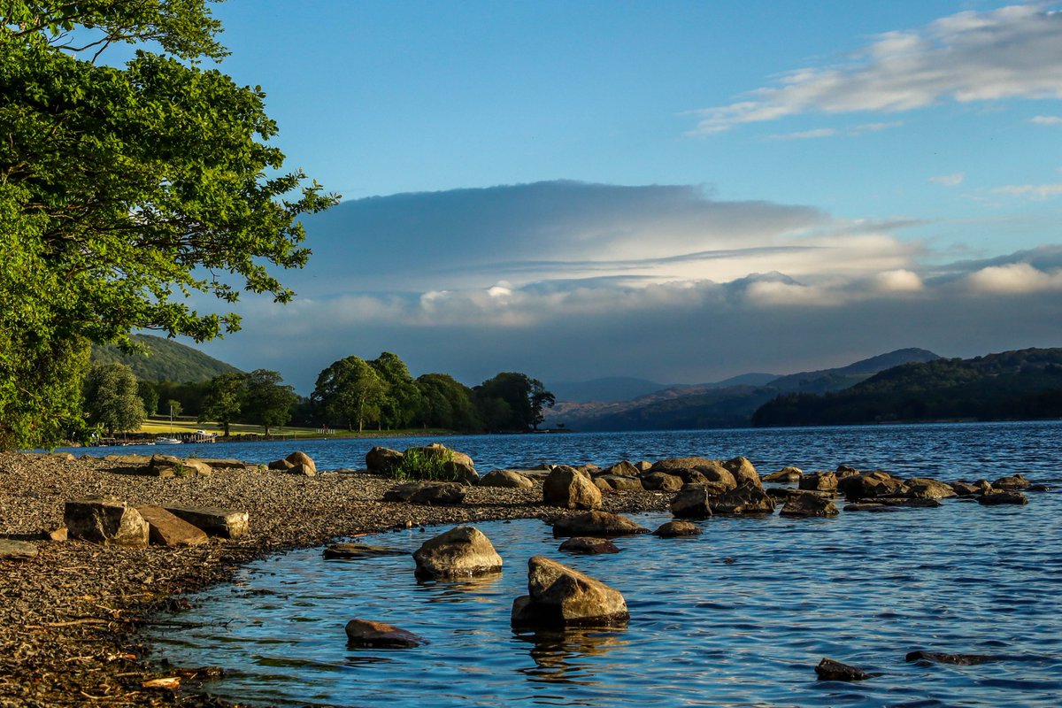 Its #SpringBankHoliday! Time to get out and enjoy the beautiful #landscape @metoffice #loveukweather @EarthandClouds @PictureCumbria @lakedistrictnpa @keswickbootco @alanhinkes @golakes @ThePhotoHour @WizardWeather @BBCNWT @BBCLN @BBC_Cumbria #LakeDistrict @StormHourMark