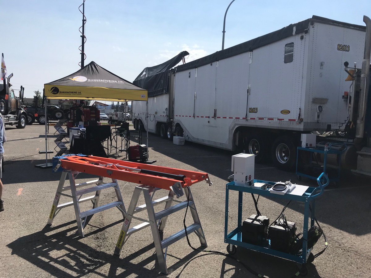 ValidManufactu1's tweet photo. #CNRE Come check us out! We're currently at the Canada North Resources Expo in Prince George. Come see the Autotarp in action and measure up to the 11.5 metre Light Tower generator!
#ValidManufacturing #AdvancedTechnology #SimpleSolutions #Innovation #Technology #expo #BC https://t.co/0nPvqWcKFa