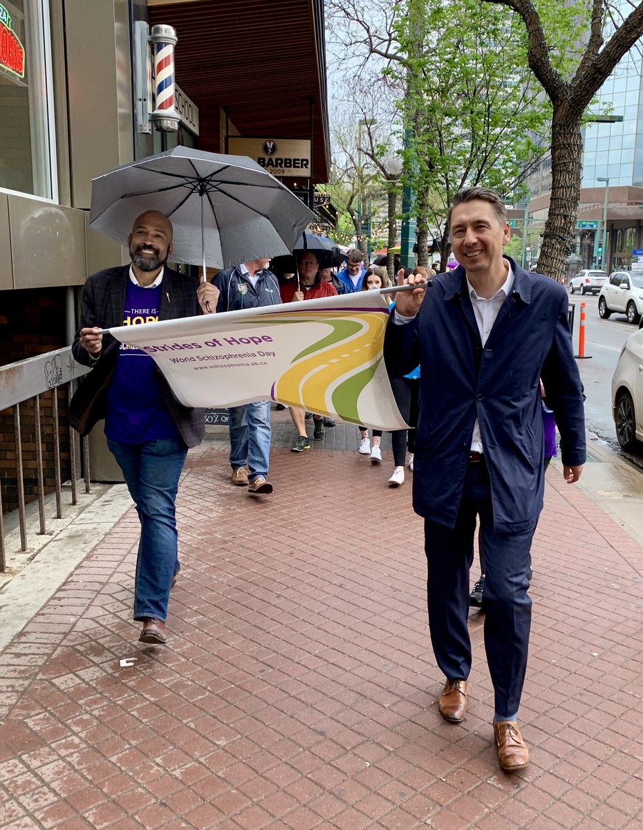 DShepYEG's tweet photo. Pleasure to join @SchizophreniaAB today w/ @MichaelWalters for their annual Strides of Hope Walk for #SchizophreniaAwarenessDay! #nspad #ableg #EndTheStigma https://t.co/8hEN6ZHZED