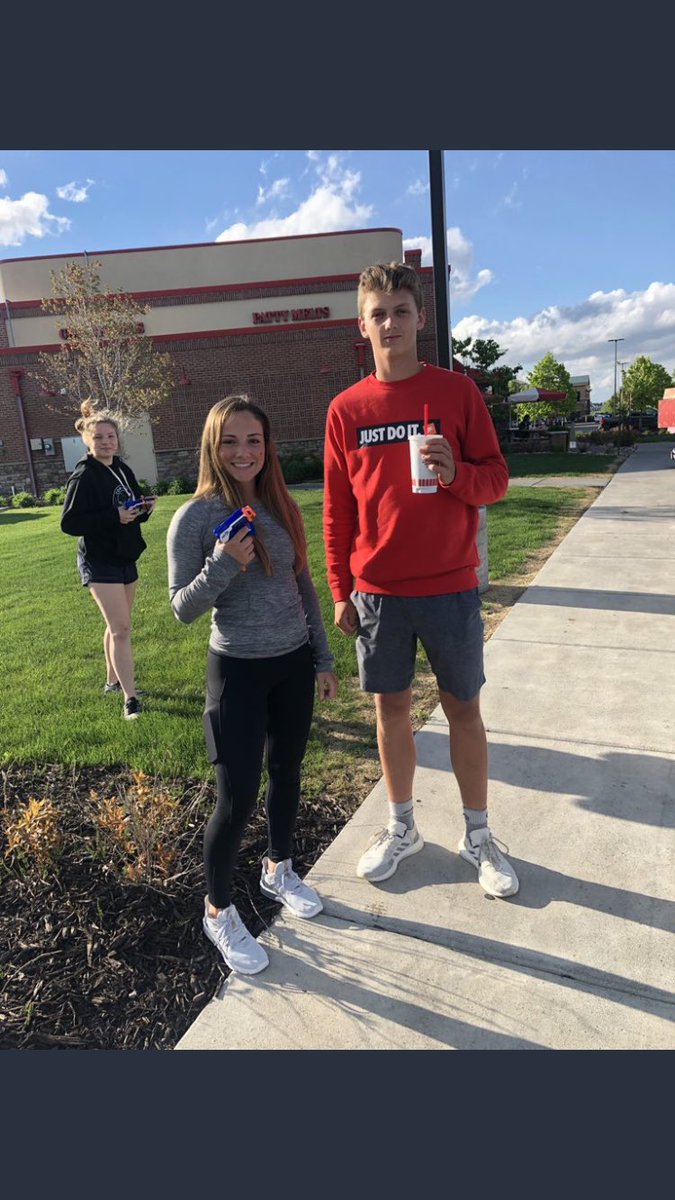 Lyd Haack from Lil Beasts kills Isaac Hultberg from Shooters