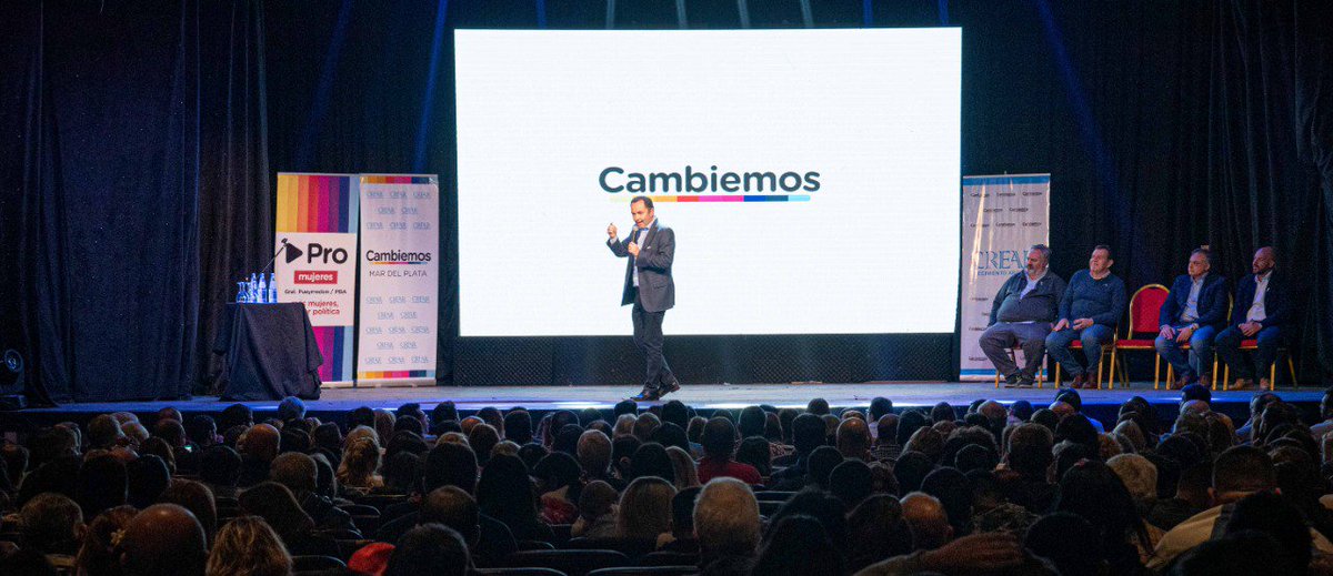 lucascrear's tweet photo. Gracias a todos los marplatenses que nos acompañan y que hoy llenaron el Teatro Corrientes para mostrar que el #Cambio puede y tiene que llegar a #MardelPlata! #Juntos con @gmontenegro_ok vamos a levantar nuestra ciudad! Lo que viene es lo mejor! #Futuro #Equipo @delatorrej https://t.co/lBY7voRdRY