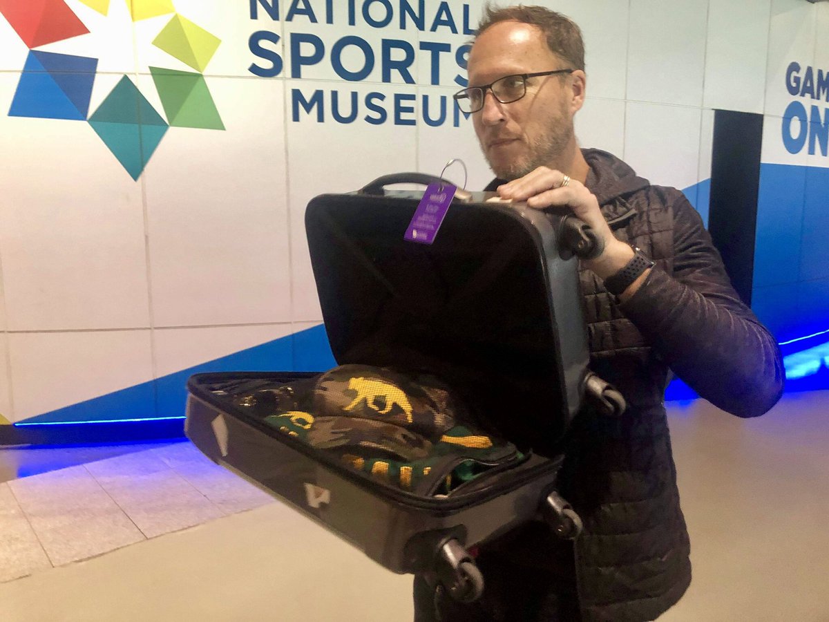 nascondingos's tweet photo. One of our 2017 World Championship uniforms, ready for donation to the National Sports Museum! https://t.co/jE3r9rcPOl