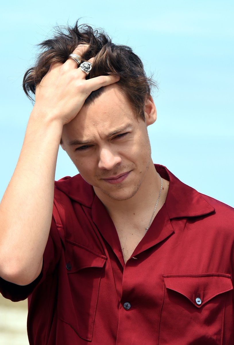 enews's tweet photo. And I oop- https://t.co/dwFKZQeNKO