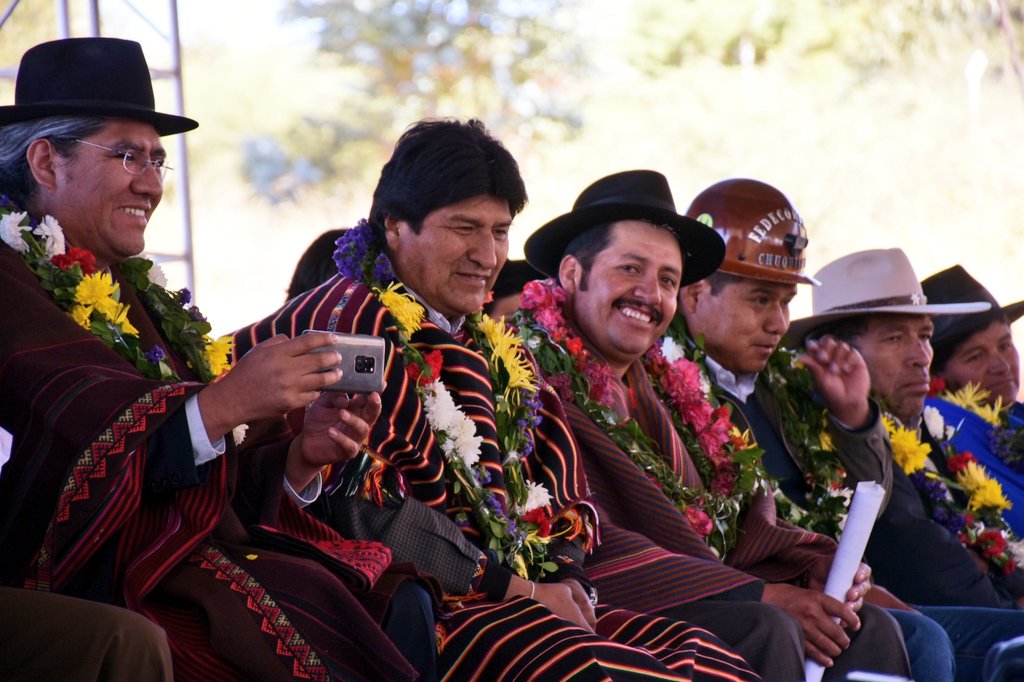 EstebanUrquizuC's tweet image. Otro logro importante para Chuquisaca, hoy el presidente de los bolivianos entregó la fábrica de envases de vidrio #Envibol una de las más modernas de #Sudamérica
#MayoConObras #MayoDeLaRevolución