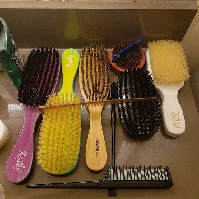 FGSW's tweet image. Had to travel light for the #elevateinfluencer conference!
.
#360waves #360waveprocess #360wavers #360wavescrown #curlynaturalhair #healthynaturalhair #barber_soul #locmethod #washandstyle #deepconditioning #hotoiltreatment #waveprogress #wavecheck #dura… bit.ly/2wmI1u4