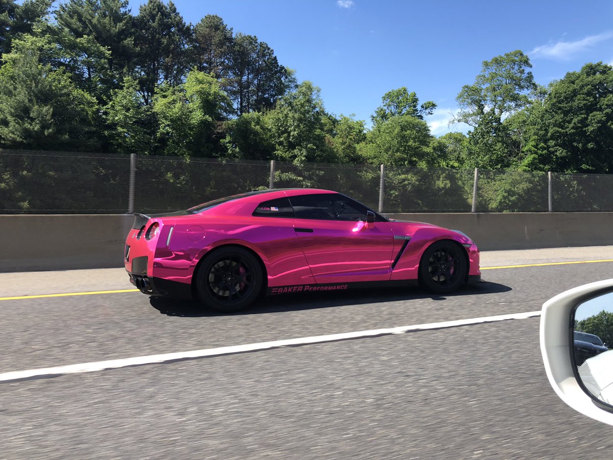 chinkychoy_'s tweet photo. Chrome pink https://t.co/qxz1R1KPwl