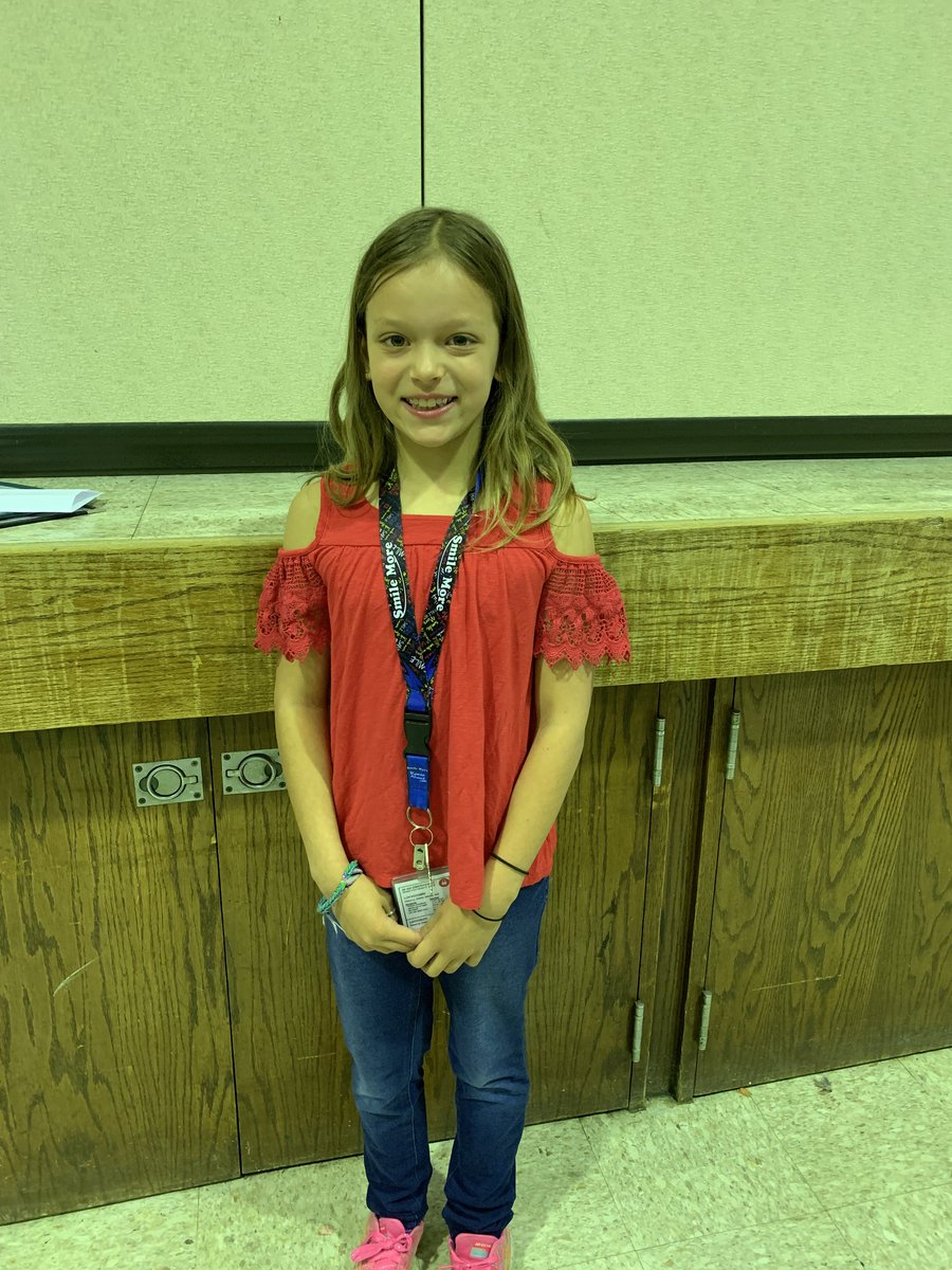 nachapman_MPS's tweet photo. Our Holling Heights Principal of the day!! She totally rocked it!!! #FutureReady @hollingheights https://t.co/G2ibn5bVOM
