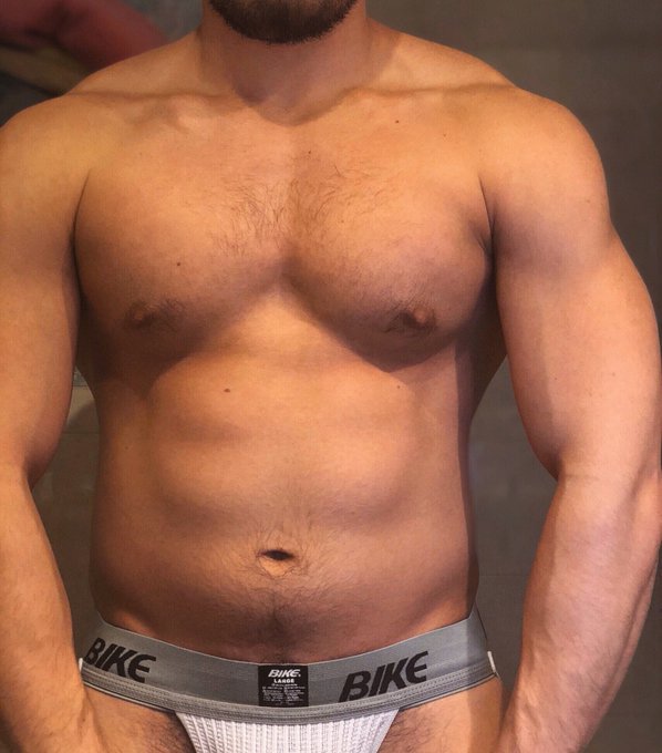 Watch tree trunks's leaked NSFW photo on TwXstars