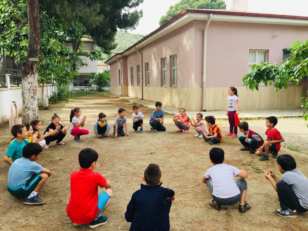 Yenipazar Merkez İlkokulu olarak  #OutdoorClassroomDay #OkulDışarıdaGünü etkinliklerimiz - 2! 😊

@tcmeb @ziyaselcuk @seyfullah0966 @Aydin_MEM @AydinArge @AyseAcar09 @cneyt30745999 @YenipazarMEM @tretwinning @okuldisarida @OutdoorClassDay @EdChatEU @Zeynepcerenerik @F09OKUYAN