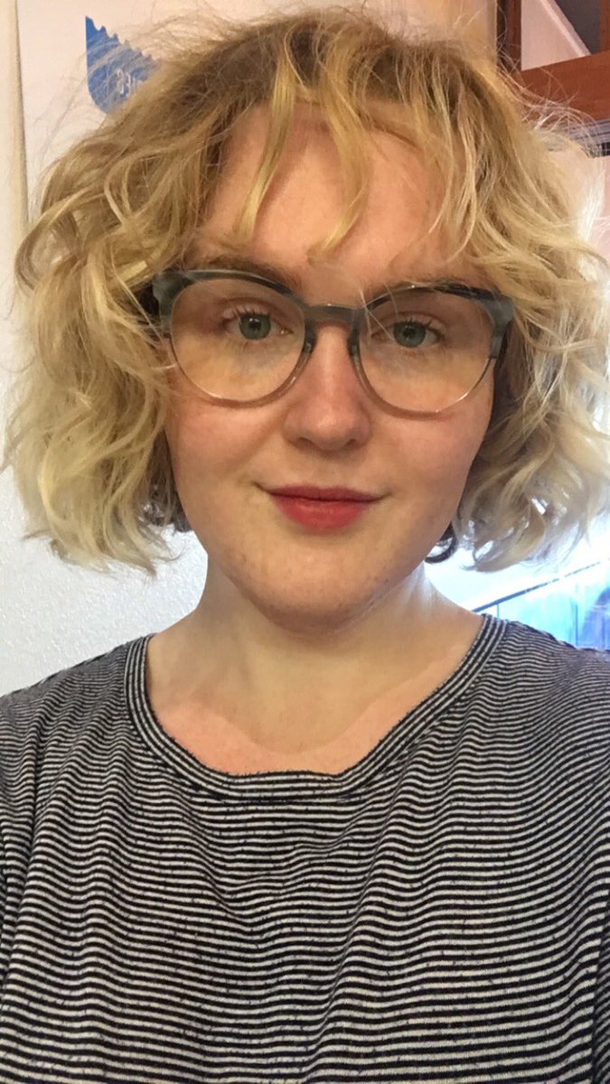 kathleenifer's tweet photo. What’s up gang I got new specs just now and I’m going to take this opportunity to tell you I missed you, all you weirdos, and I want to come back to Twitter can I come back please ???? https://t.co/c7SCIxO1mU