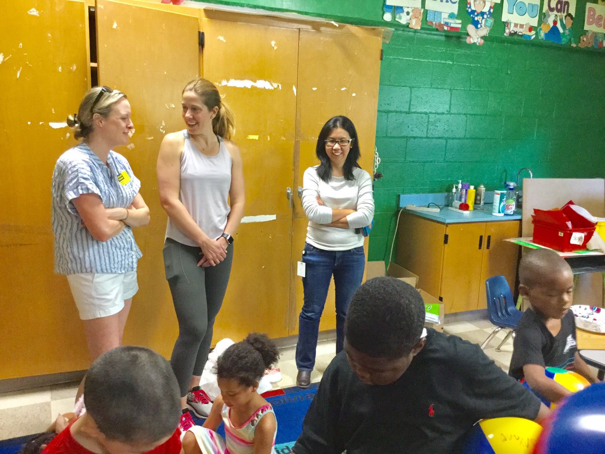 Caringplace3's tweet photo. 🤗 We had a great end of the year party with our friends, teachers, and parents. 😥 It was also bittersweet. Happy Summer  Break everyone. @EmilyBoatright @APS_SmithAP @pointsbyPortee @ptyut1999 @APS_SarahSmith https://t.co/xAjdgPIVrm