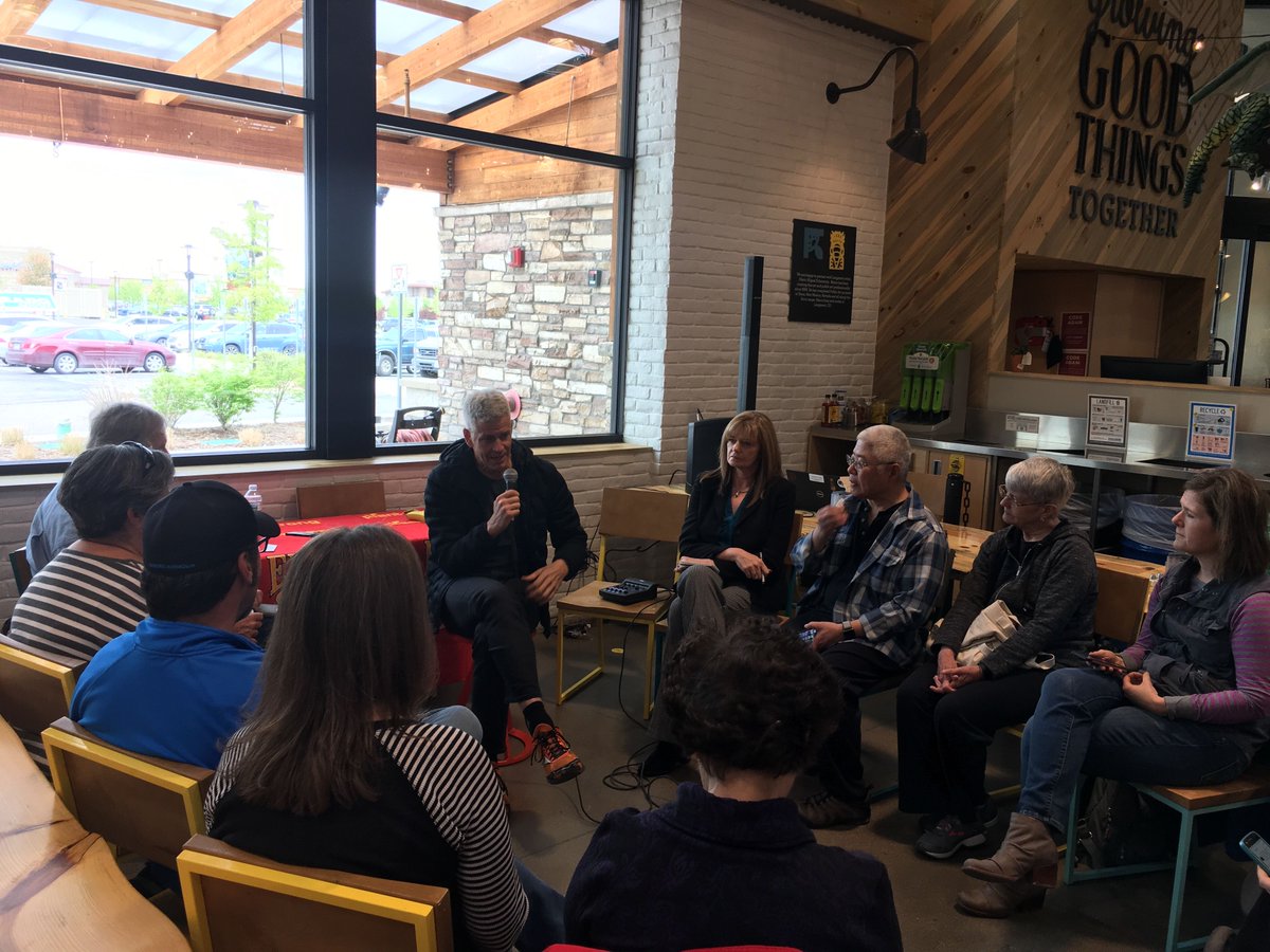 RipEsselstyn's tweet photo. Colorado, you were amazing! This week I continued my #PlantstrongTour in #Boulder, #FortCollins & #Longmont #Colorado. Thanks to all who stopped by!
#AskRip #RiponTour #plantstrong #plantbased #wfpb #planttruth #gamechangers #eatplants #DenverVegans https://t.co/yCJzAnWzsi