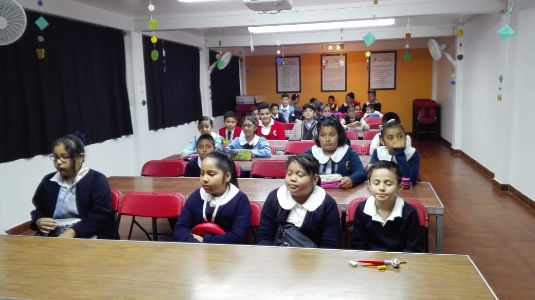 Refugio_Mtz's tweet photo. La Zona Escolar #P193, Felicita a los alumnos que participaron en la “22o. Competencia Cotorra de Matemáticas 2019”.
@alfredodelmazo
@SEDUC.Edomex
@SEB.Edomex
#DGEB
@HugoAndresHern4 @juanjmillanm https://t.co/4XymREz4Ot