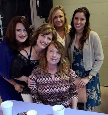 deniselynne1966's tweet photo. These faces!! We need girl's day ASAP @bnotes3 @Bgeezayy @jamielynne223 @FultzMindi #KyBug #Kate Miss this soooo much!!ππΏπΌπΈ https://t.co/sZZZ8tHDwR