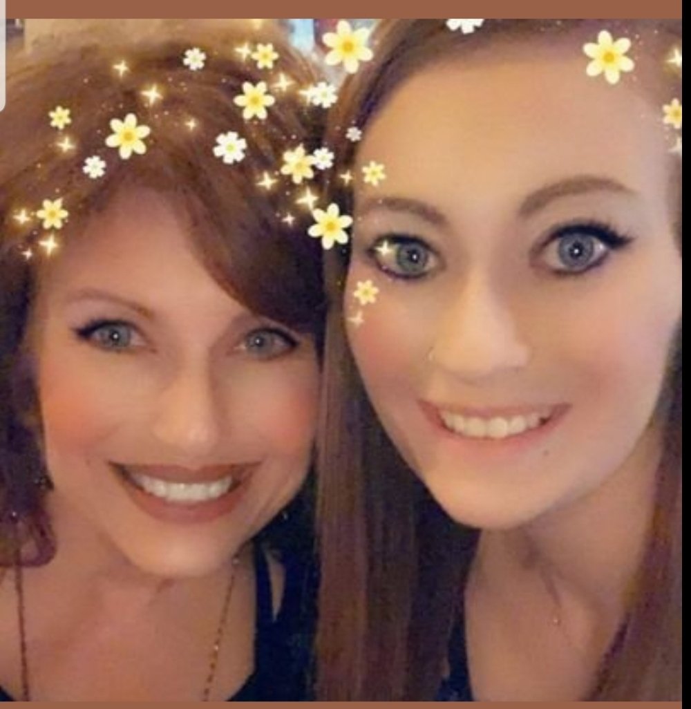 deniselynne1966's tweet photo. These faces!! We need girl's day ASAP @bnotes3 @Bgeezayy @jamielynne223 @FultzMindi #KyBug #Kate Miss this soooo much!!ππΏπΌπΈ https://t.co/sZZZ8tHDwR