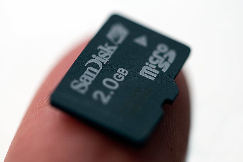 xataka's tweet image. Huawei se queda fuera de la SD Association y la Wi-Fi Alliance: ya no podrán usar sus estándares en futuros dispositivos xataka.com/p/215331